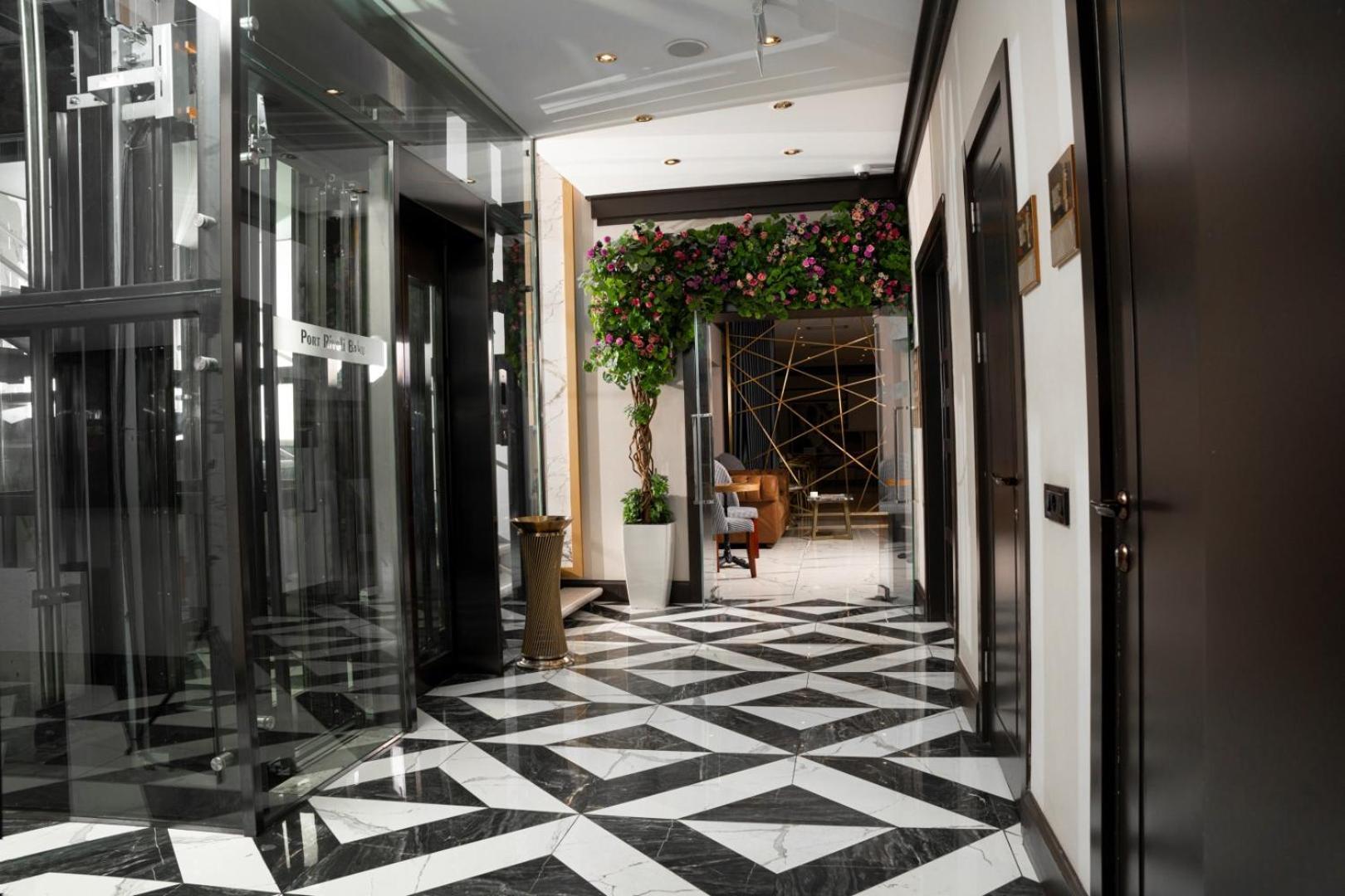 Port Rivoli Hotel Baku Exteriör bild