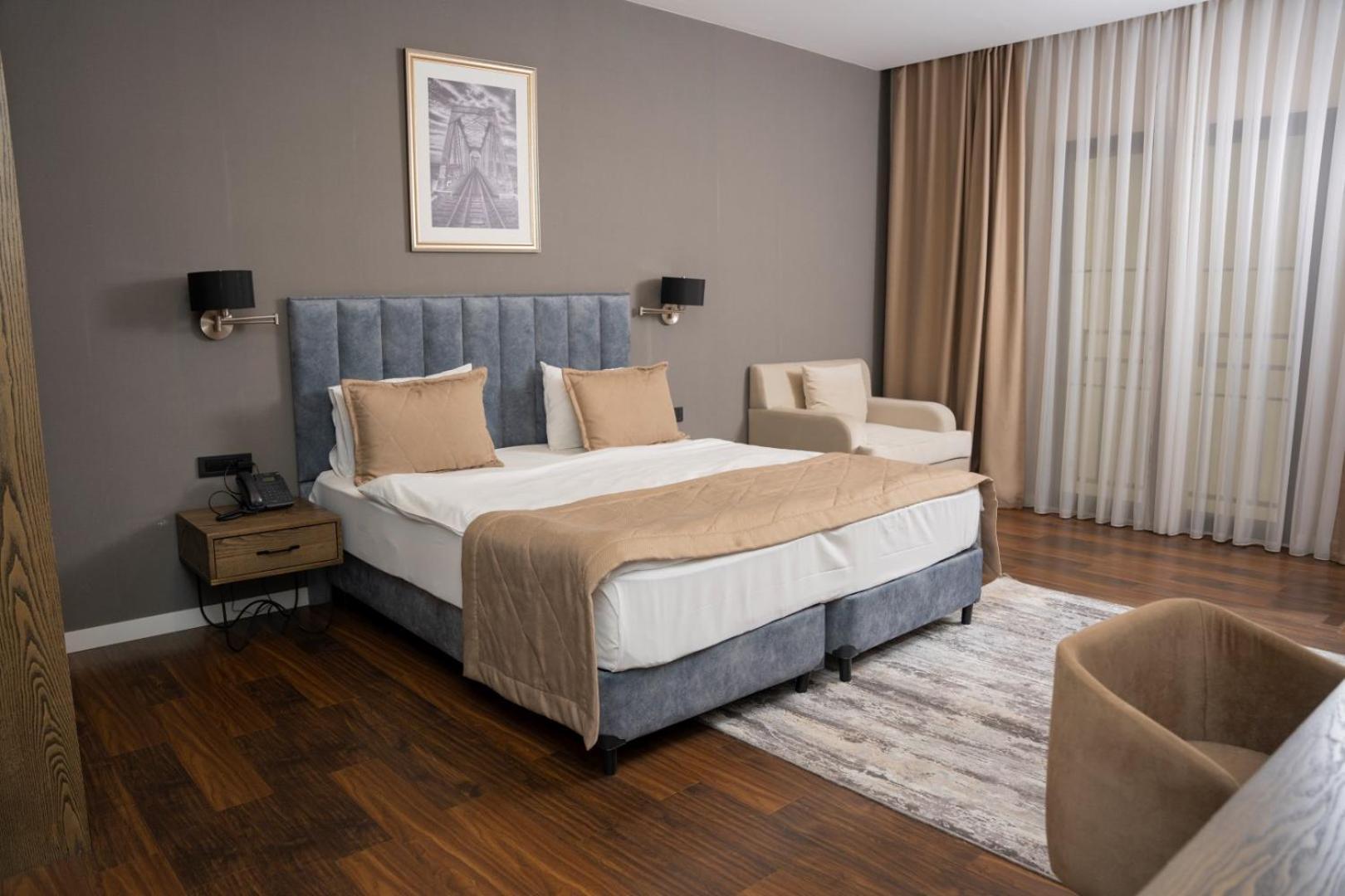 Port Rivoli Hotel Baku Exteriör bild